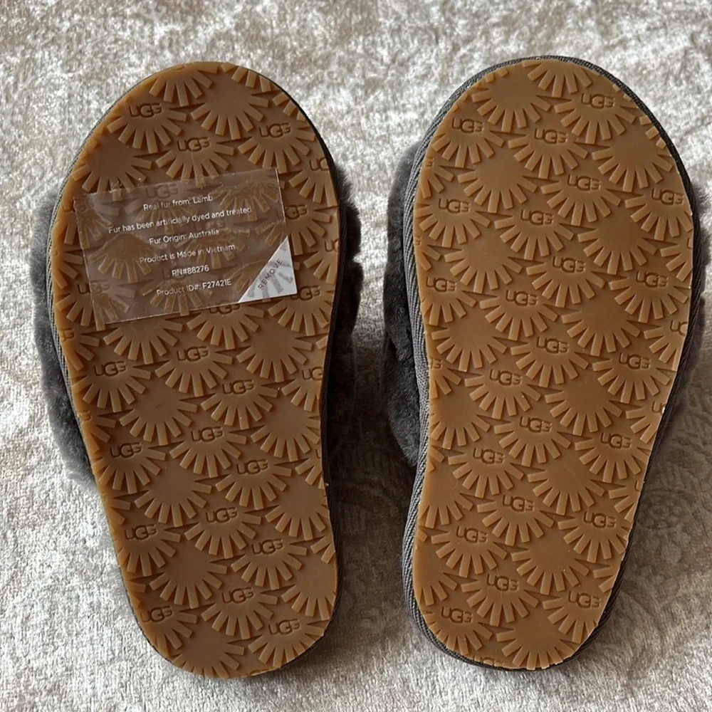 Brand New UGG Fluff Yeah Slides Baby & Toddler Gray Genuine Sheepskin Slipper